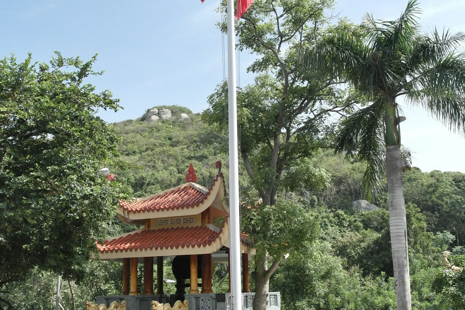 Cách xa Long Hải nhìn tổng quan