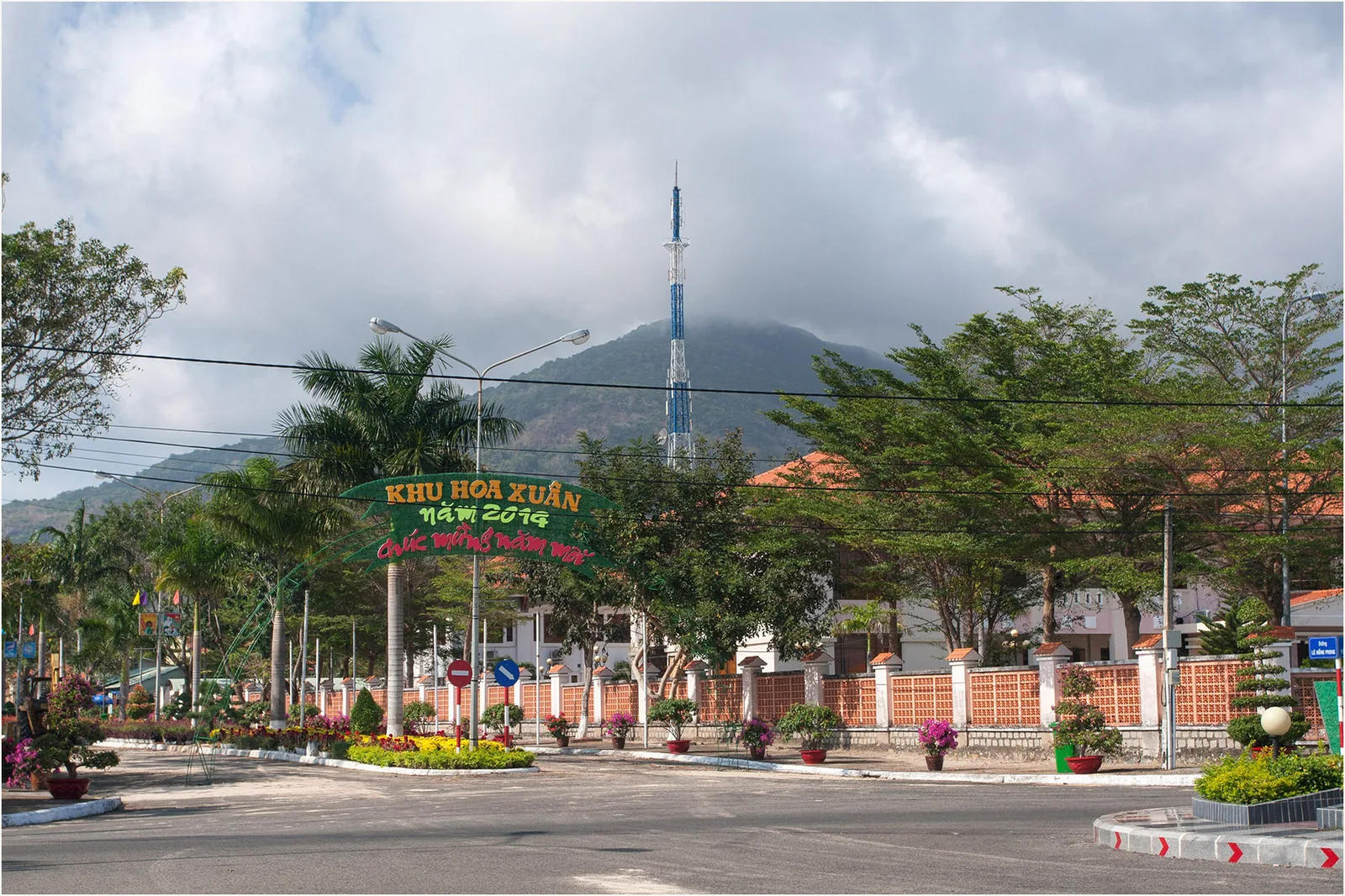 Thuộc tỉnh Côn Đảo nhìn tổng quan