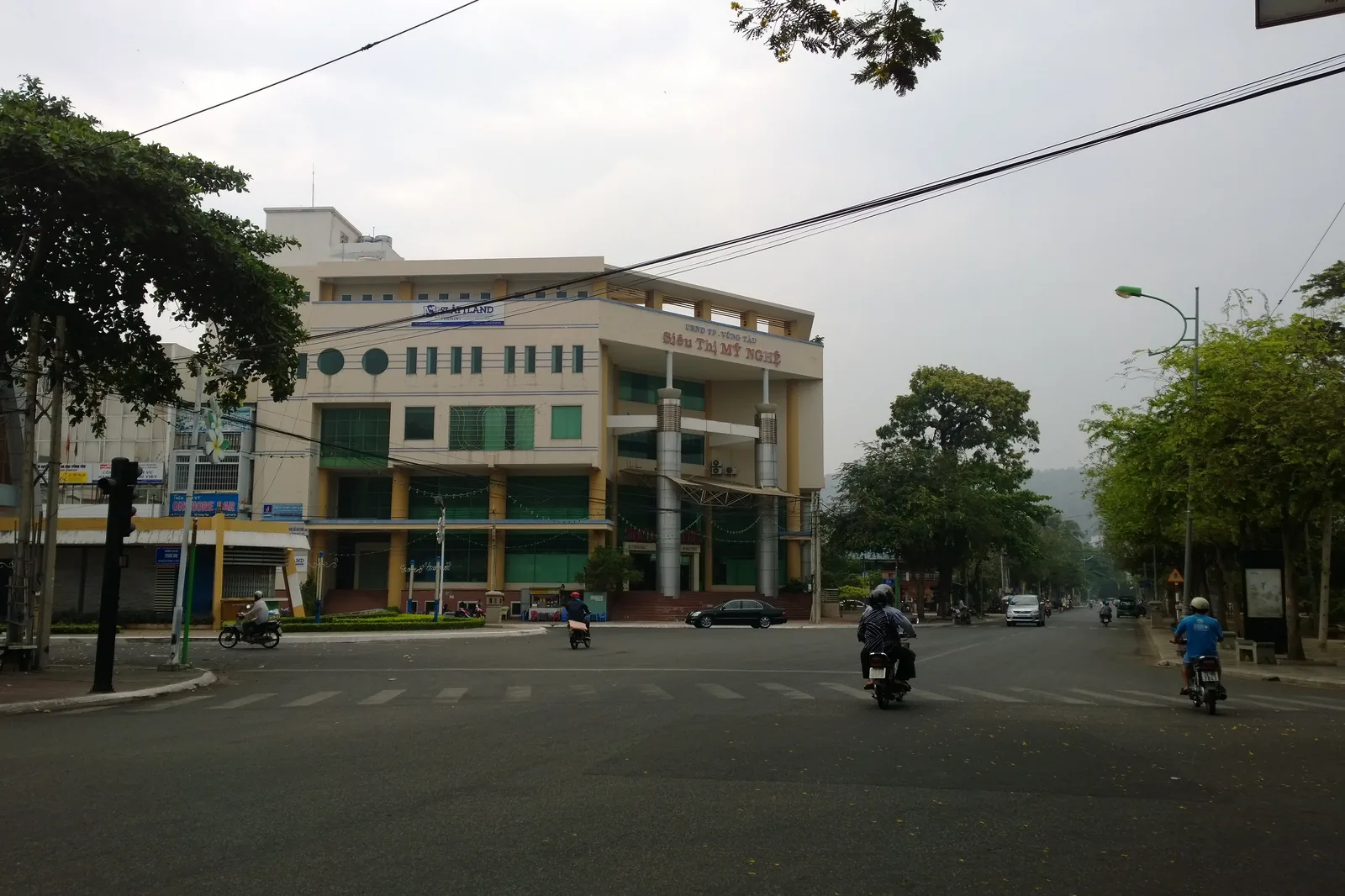 Xe limousine Vũng Tàu nhìn tổng quan